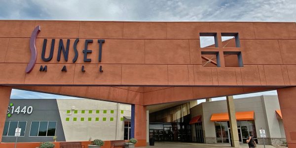 Sunset Mall in San Angelo, TX building exterior and front entrance